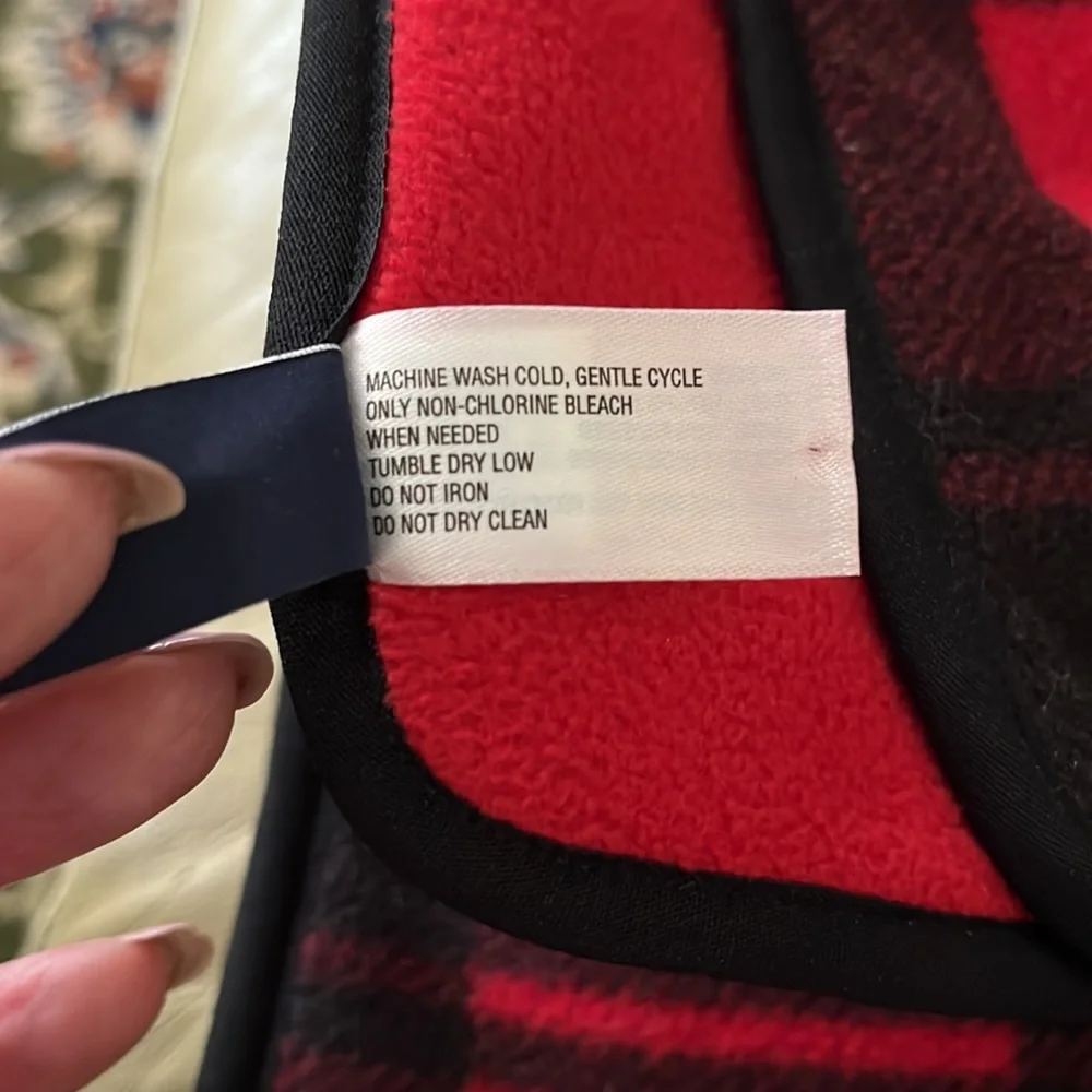 Gap Kids Plaid Scarf. Polartech type material